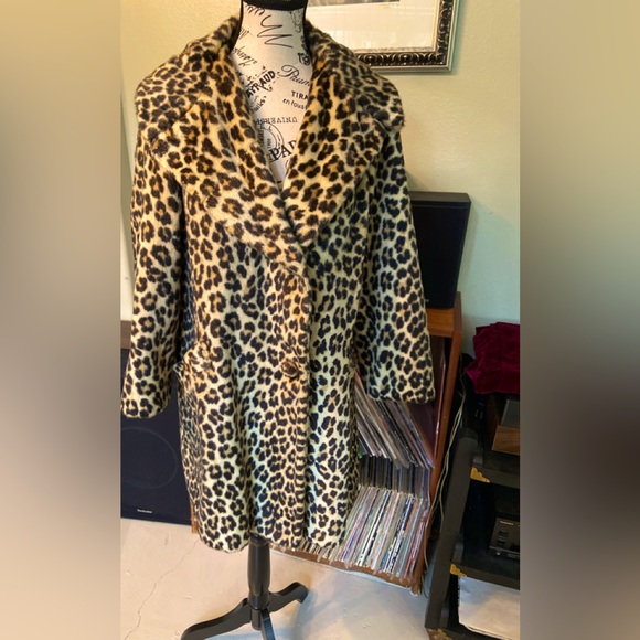Authentic Original Vintage Style Jackets & Blazers - VTG 60s-70s Fabulous Faux Leopard Jacket/Coat